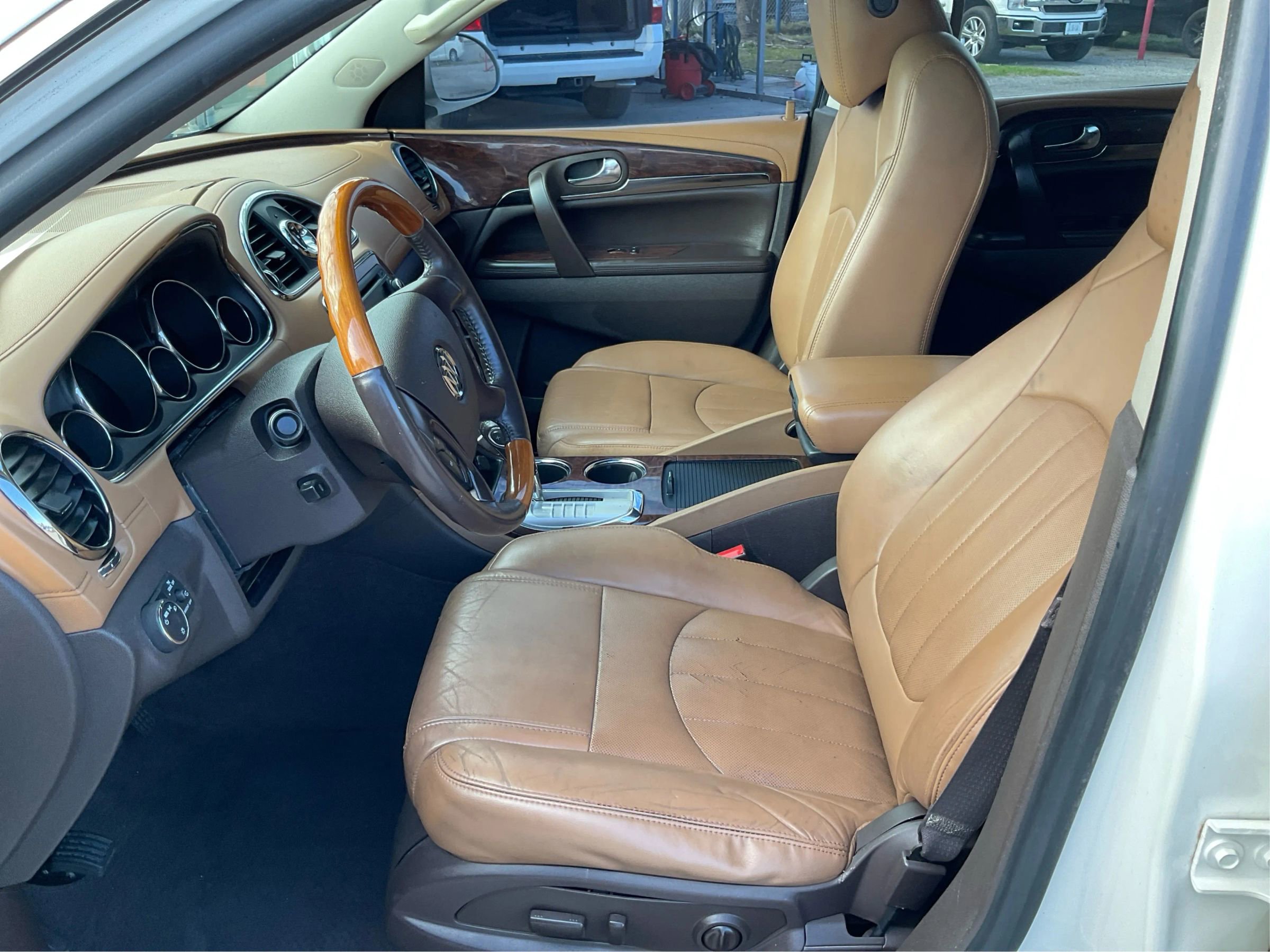 Used 2014 Buick Enclave Premium image 8