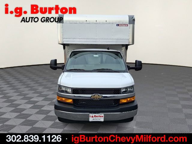 New 2024 Chevrolet Express 4500 Extended w/ Power Convenience Package RWD image 2