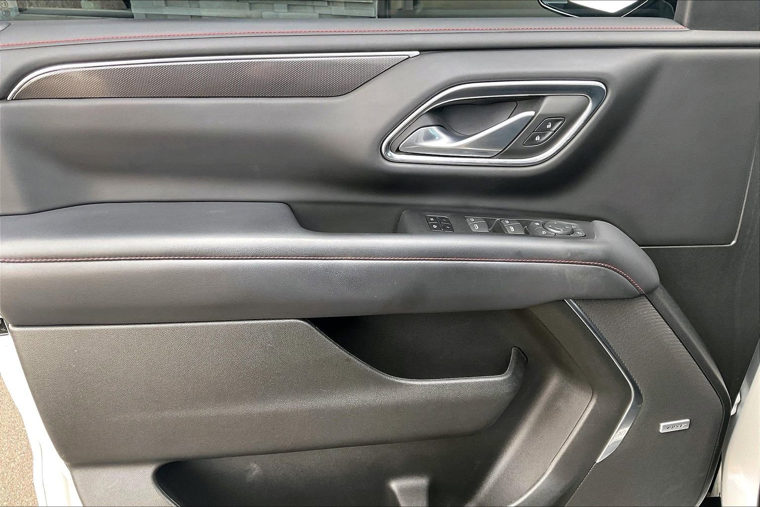 Used 2022 Chevrolet Suburban RST w/ Luxury Package image 16