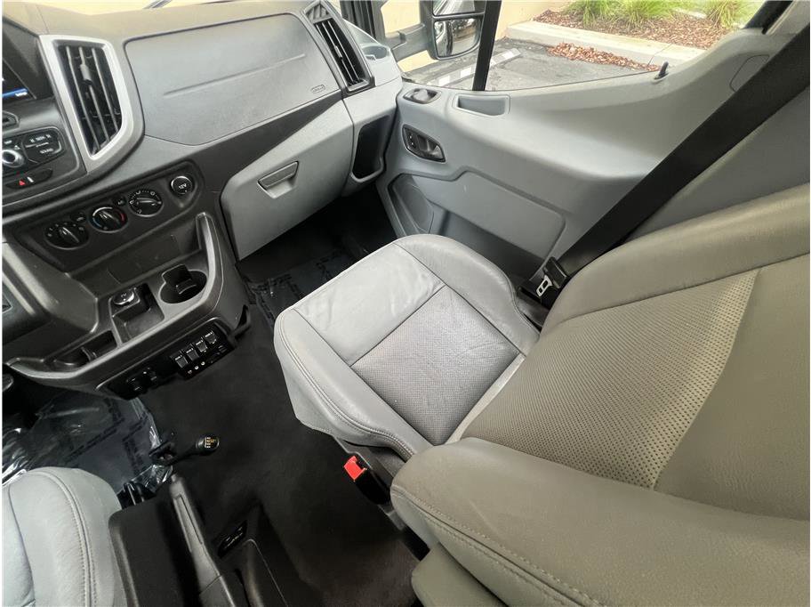 Used 2015 Ford Transit 150 XLT RWD image 11