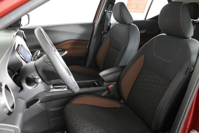 Certified 2023 Nissan Kicks SR w/ Interior Electronics Package FWD image 18