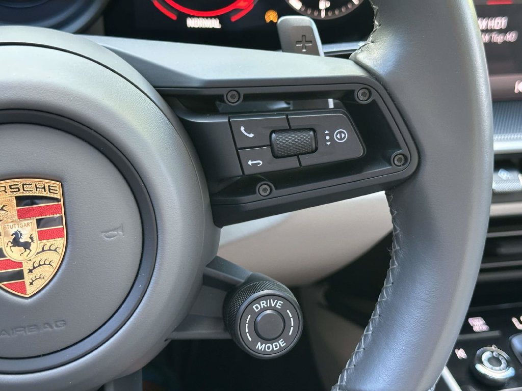 Certified 2024 Porsche 911 Carrera RWD image 21