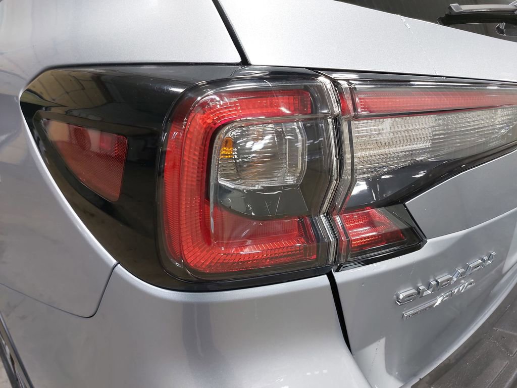 Used 2022 Subaru Outback Premium image 32