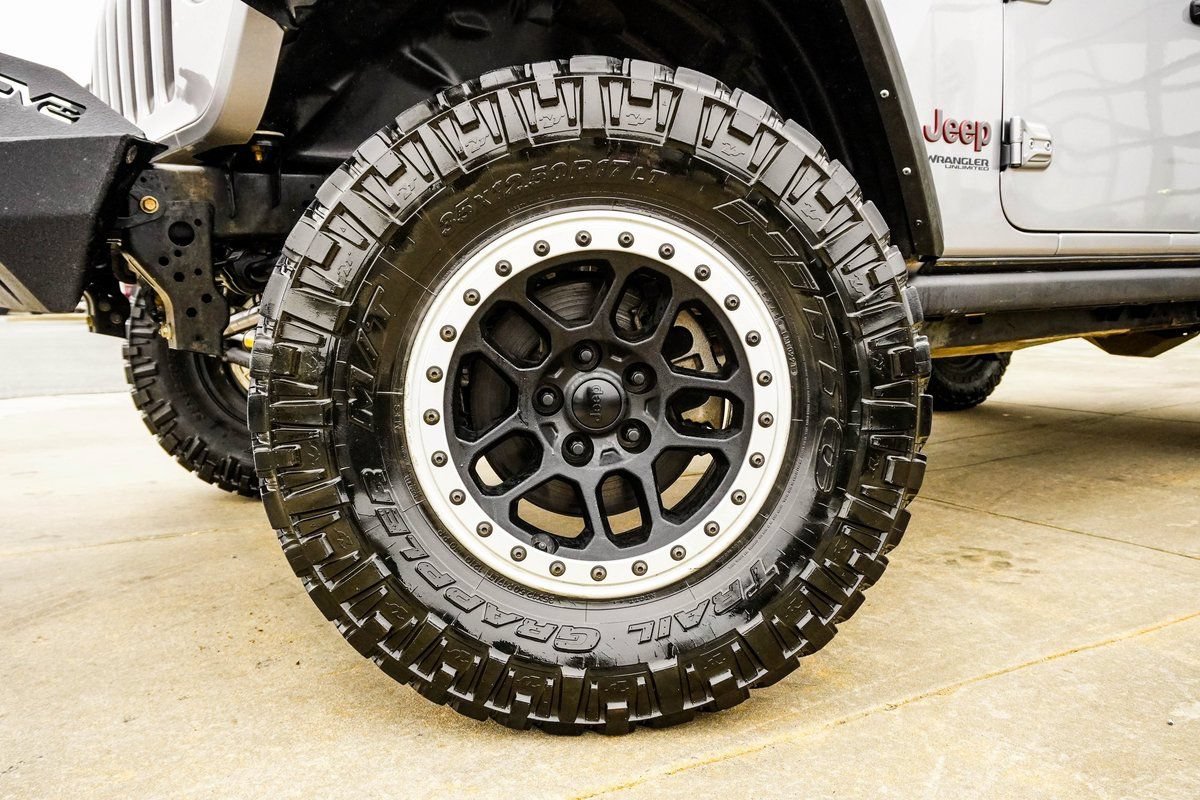 Used 2021 Jeep Wrangler Unlimited Rubicon AWD/4WD image 3