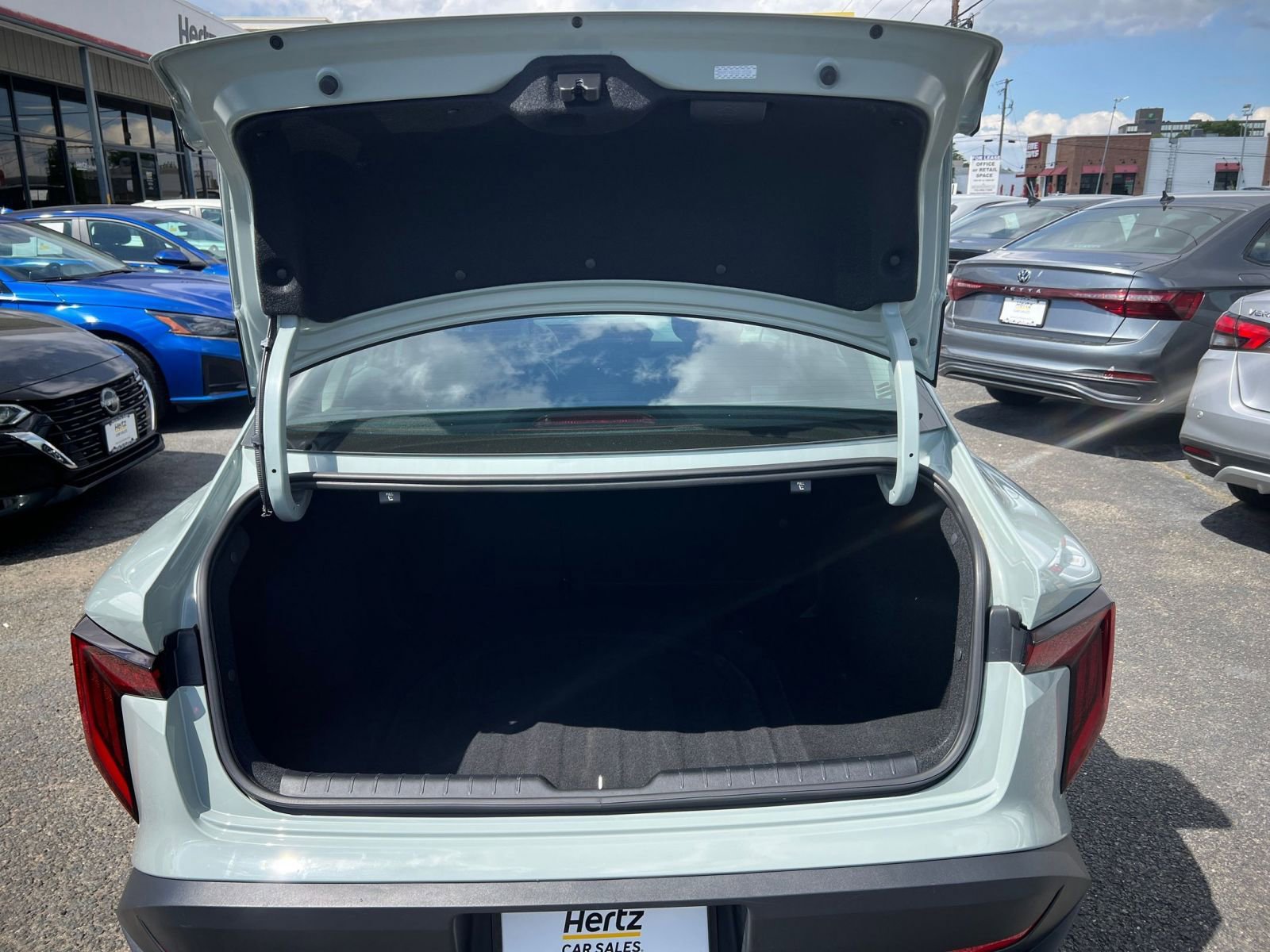 Used 2025 Kia K4 LXS FWD image 31