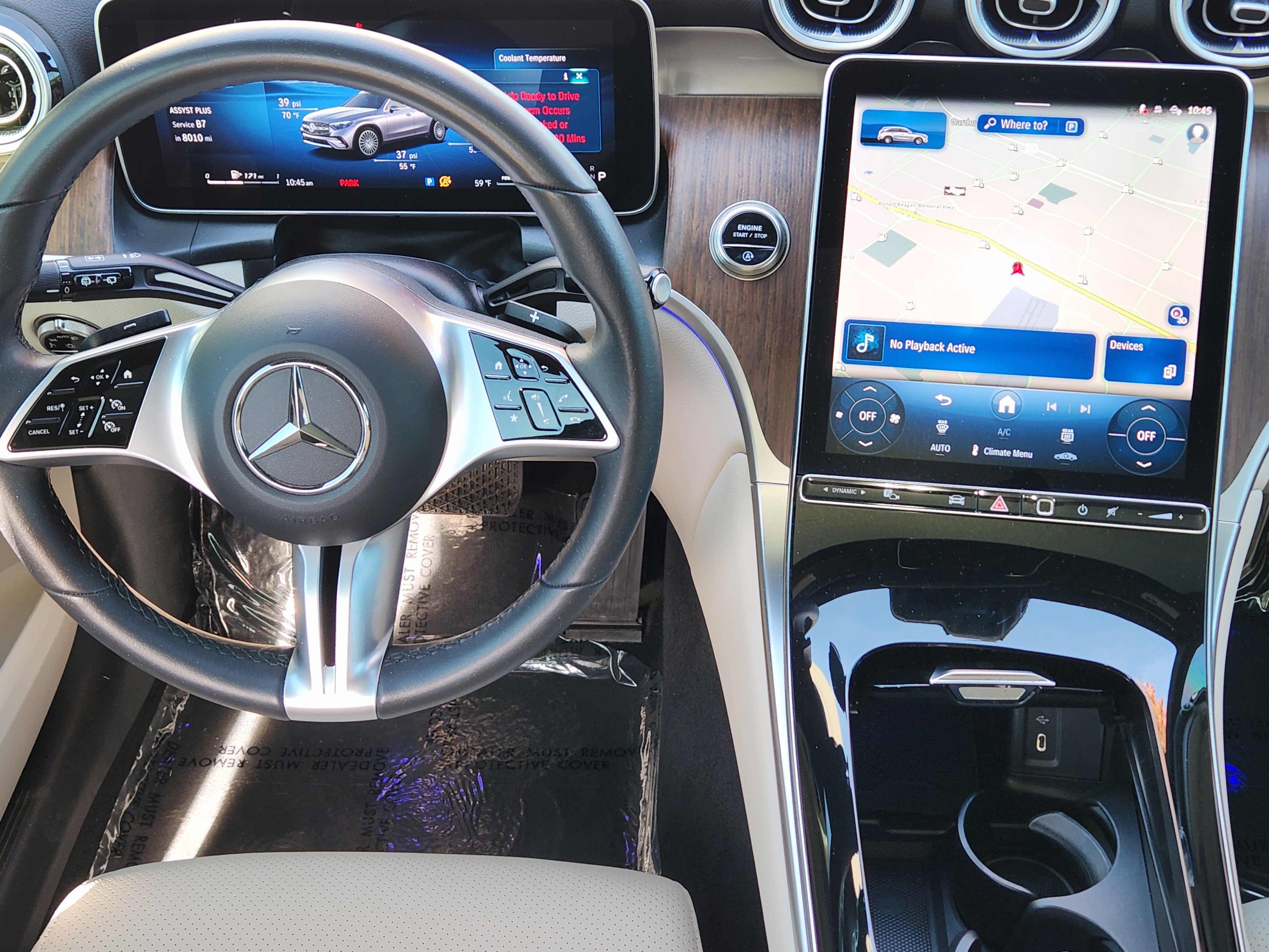 Used 2025 Mercedes-Benz GLC 300 300 image 25