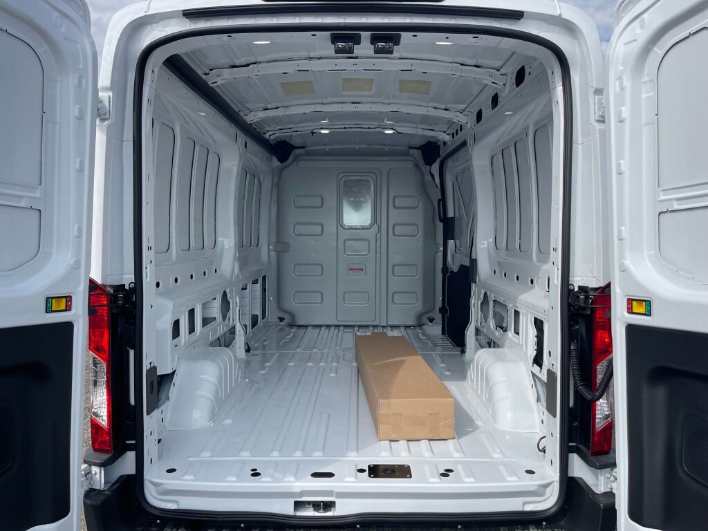 New 2025 Ford Transit 250 148 Medium Roof image 13