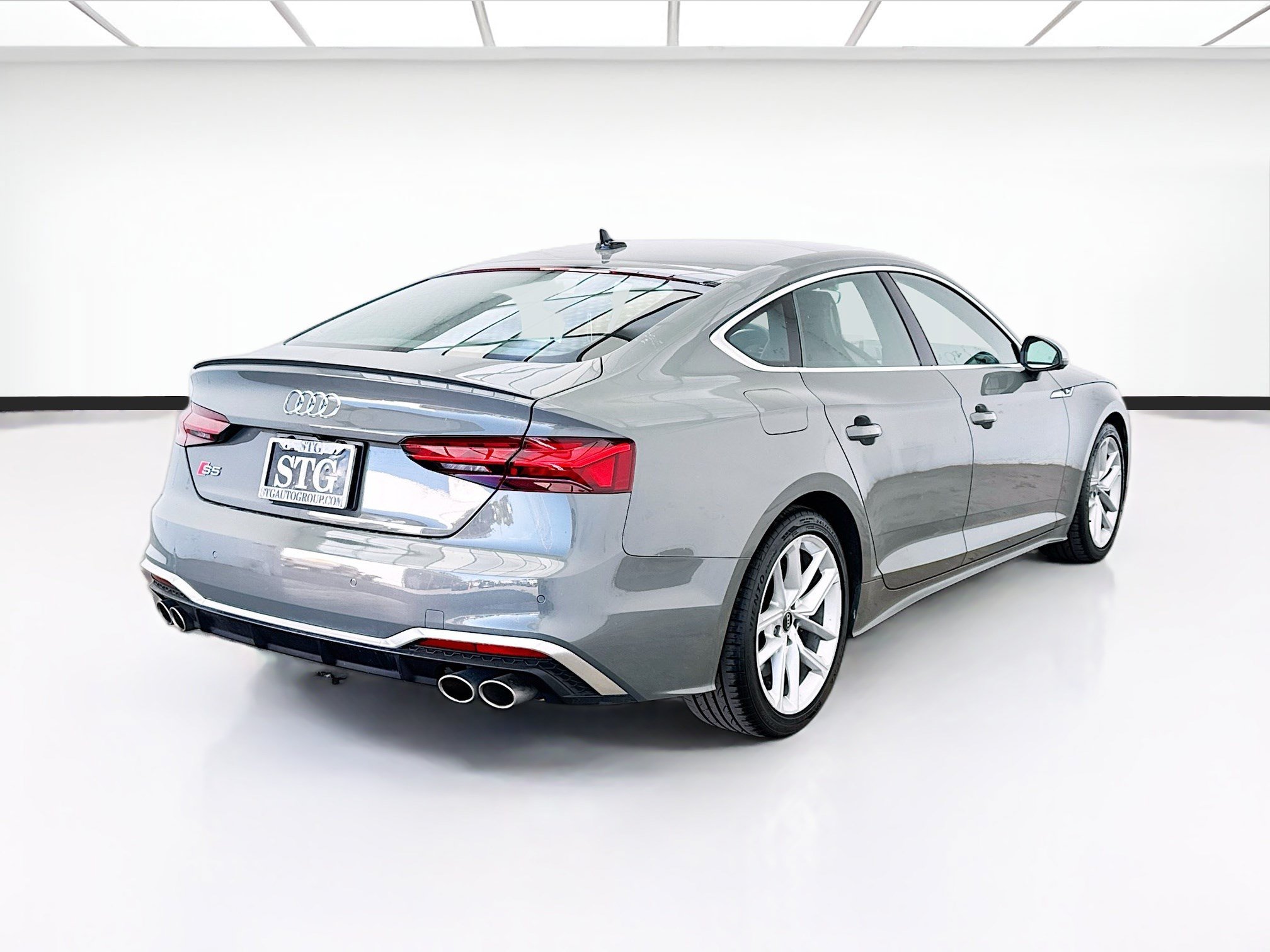 Used 2023 Audi S5 Premium Plus w/ Premium Plus Package AWD/4WD image 4