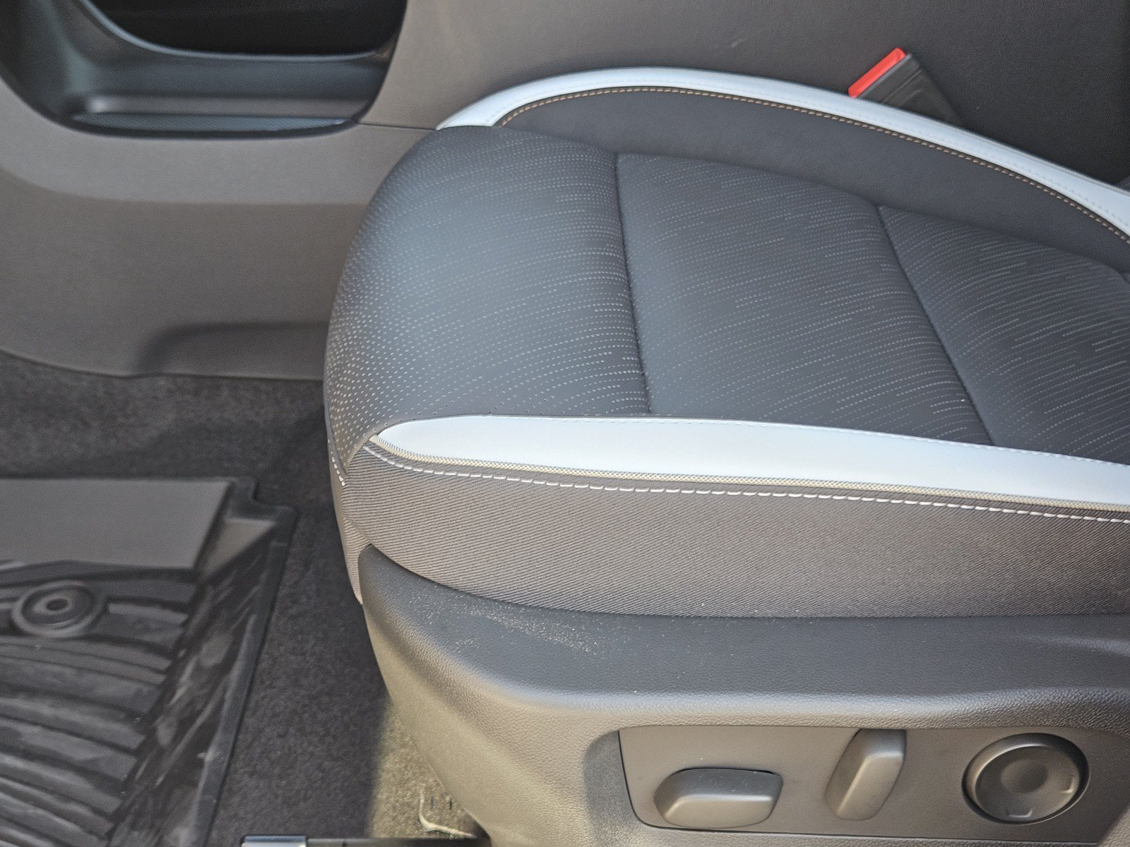 New 2026 Buick Envision Sport Touring AWD/4WD image 17