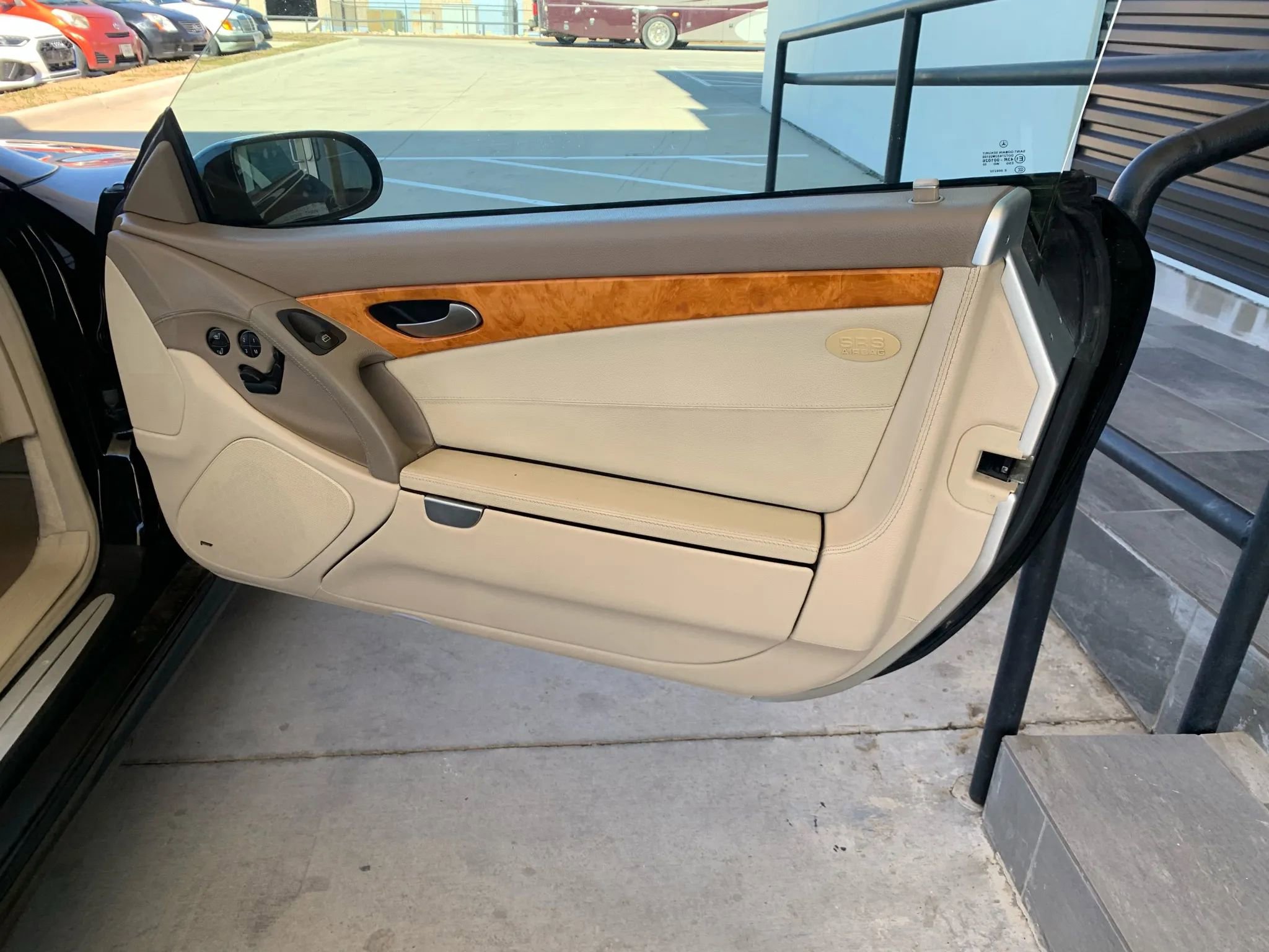 Used 2004 Mercedes-Benz SL 500 image 10