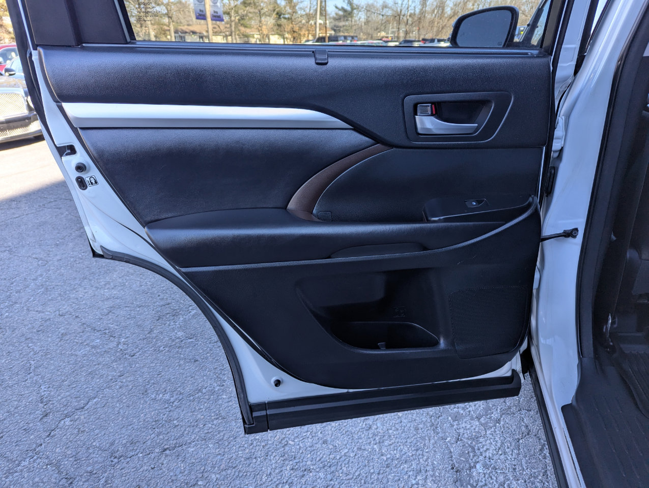 Used 2018 Toyota Highlander XLE image 38