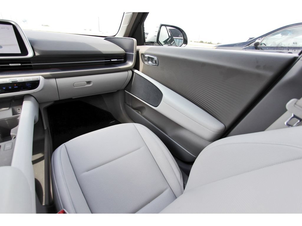 Used 2023 Hyundai Ioniq 6 Limited RWD image 11