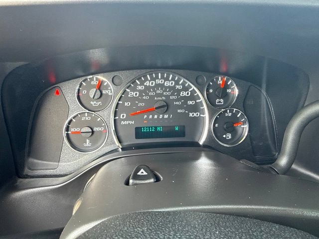 Used 2025 Chevrolet Express 3500 LT w/ LT Preferred Equipment Group RWD image 19