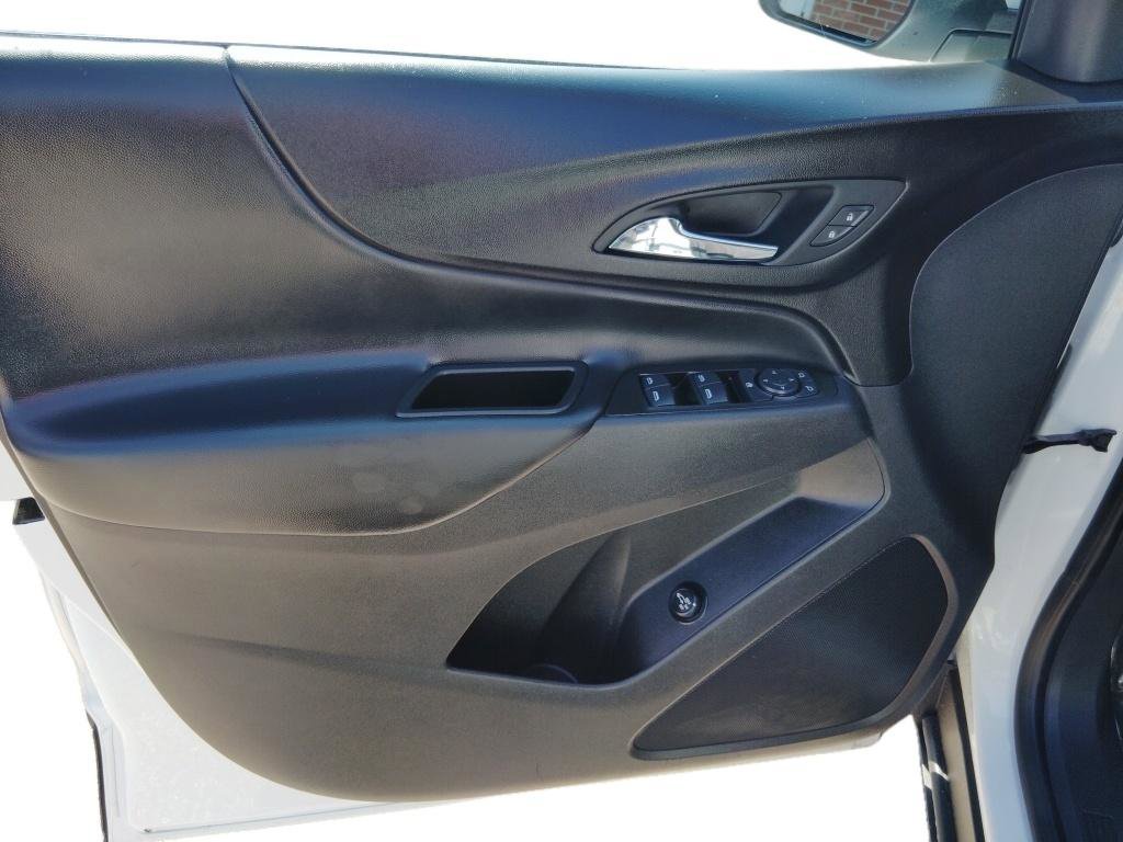 Used 2024 Chevrolet Equinox LT AWD/4WD image 11