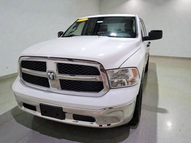 Used 2017 RAM 1500 ST w/ SXT Appearance Group image 9