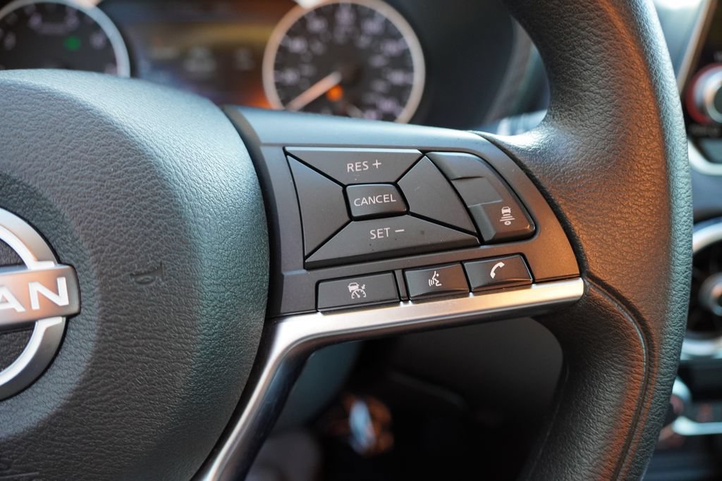 Used 2024 Nissan Sentra SV FWD image 27