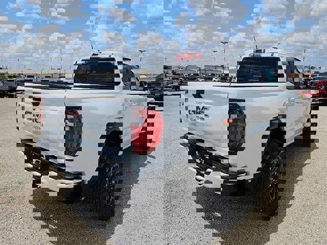 New 2026 GMC Canyon Elevation w/ Convenience Package image 5