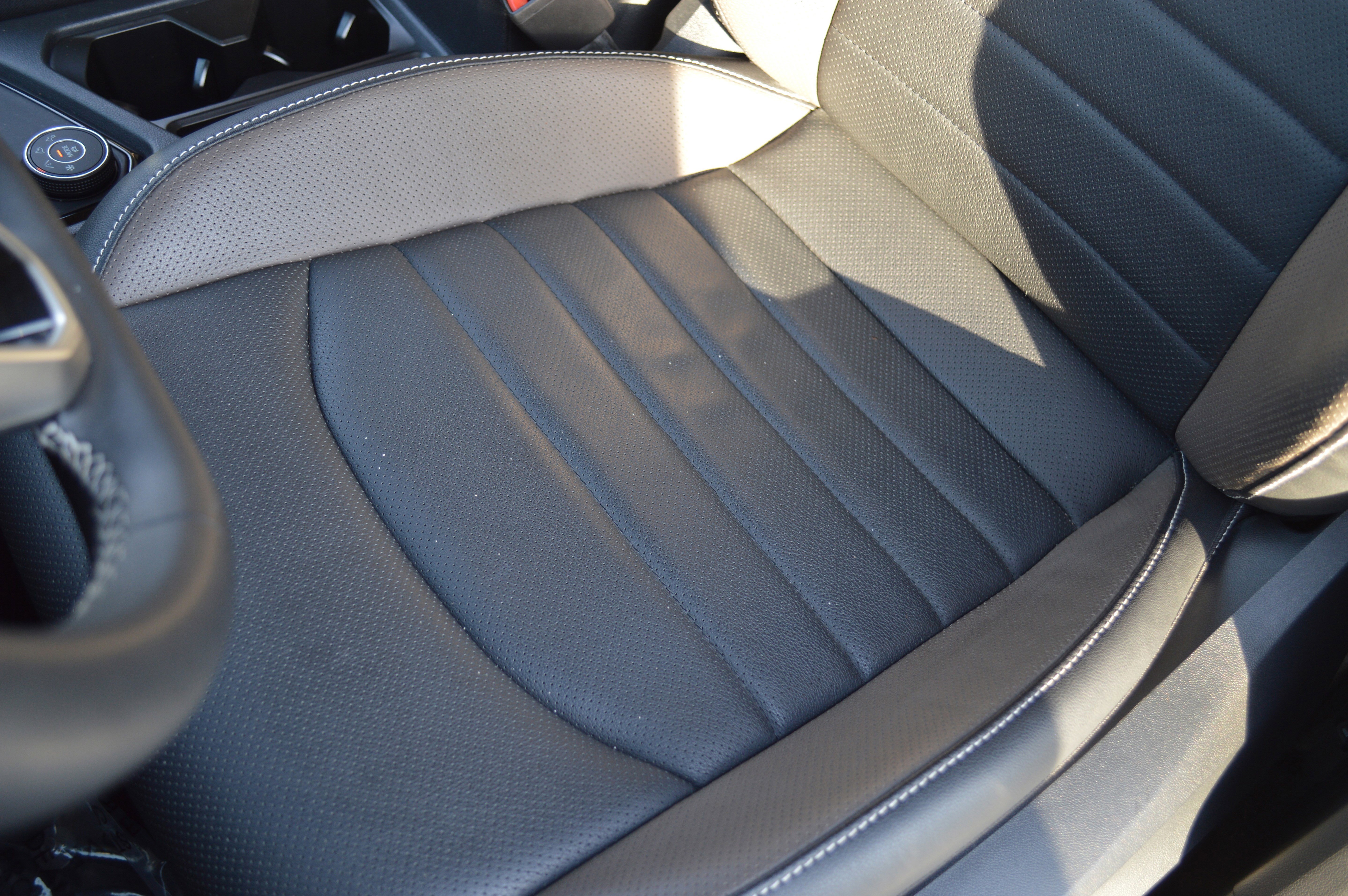 Used 2022 Volkswagen Taos SEL image 61