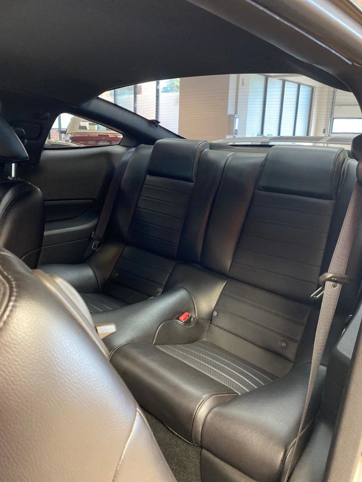 Used 2006 Ford Mustang GT RWD image 28