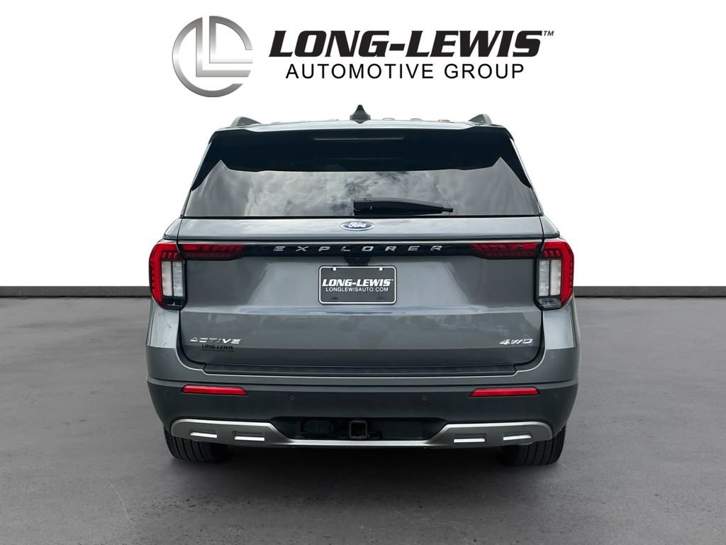 Used 2025 Ford Explorer Active w/ Active Comfort Package AWD/4WD image 5