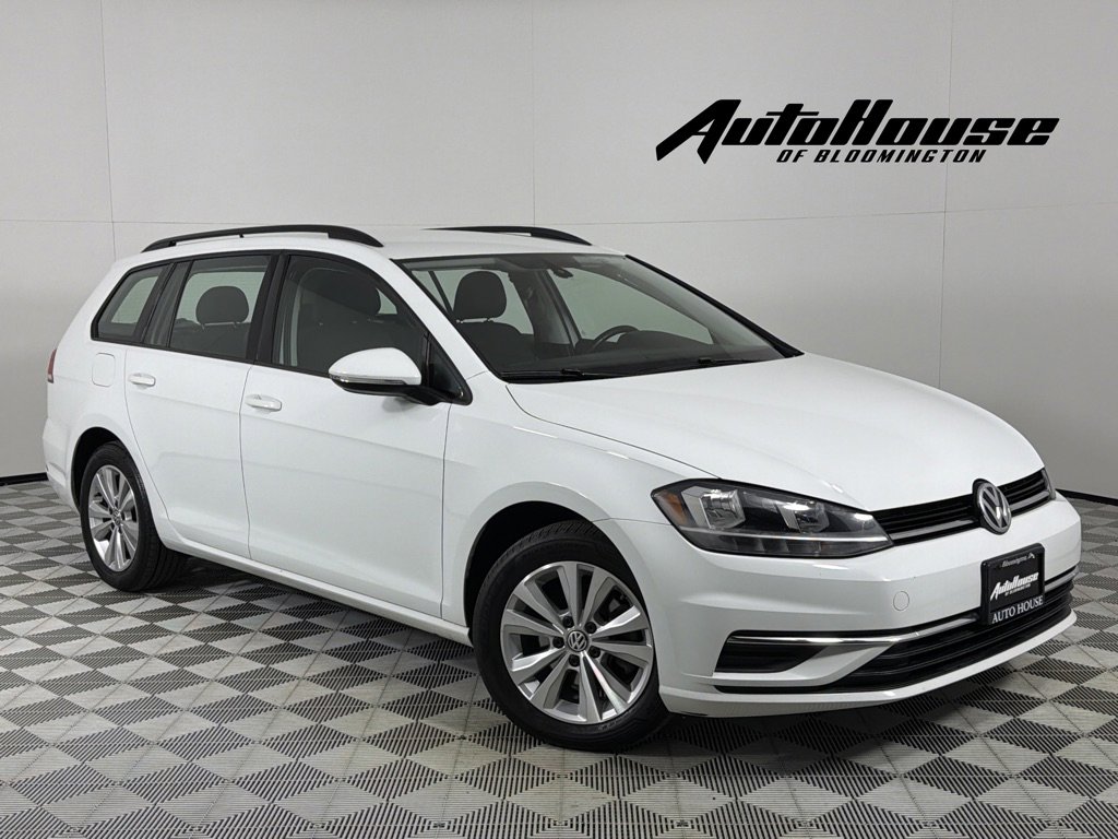 Used 2019 Volkswagen Golf S image 1