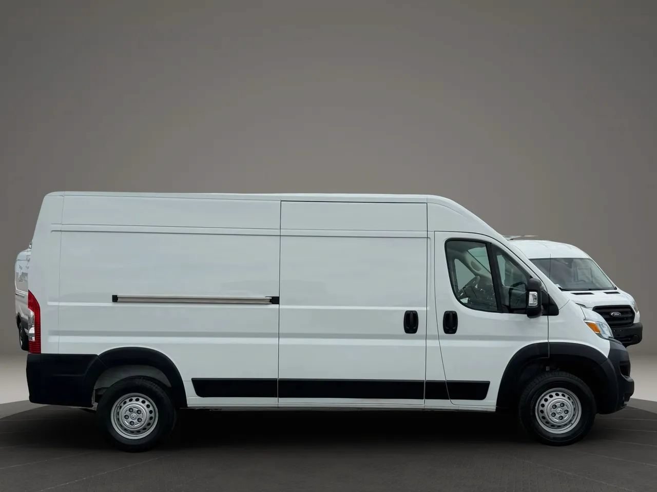 Used 2025 RAM ProMaster 2500 w/ Convenience Group FWD image 7