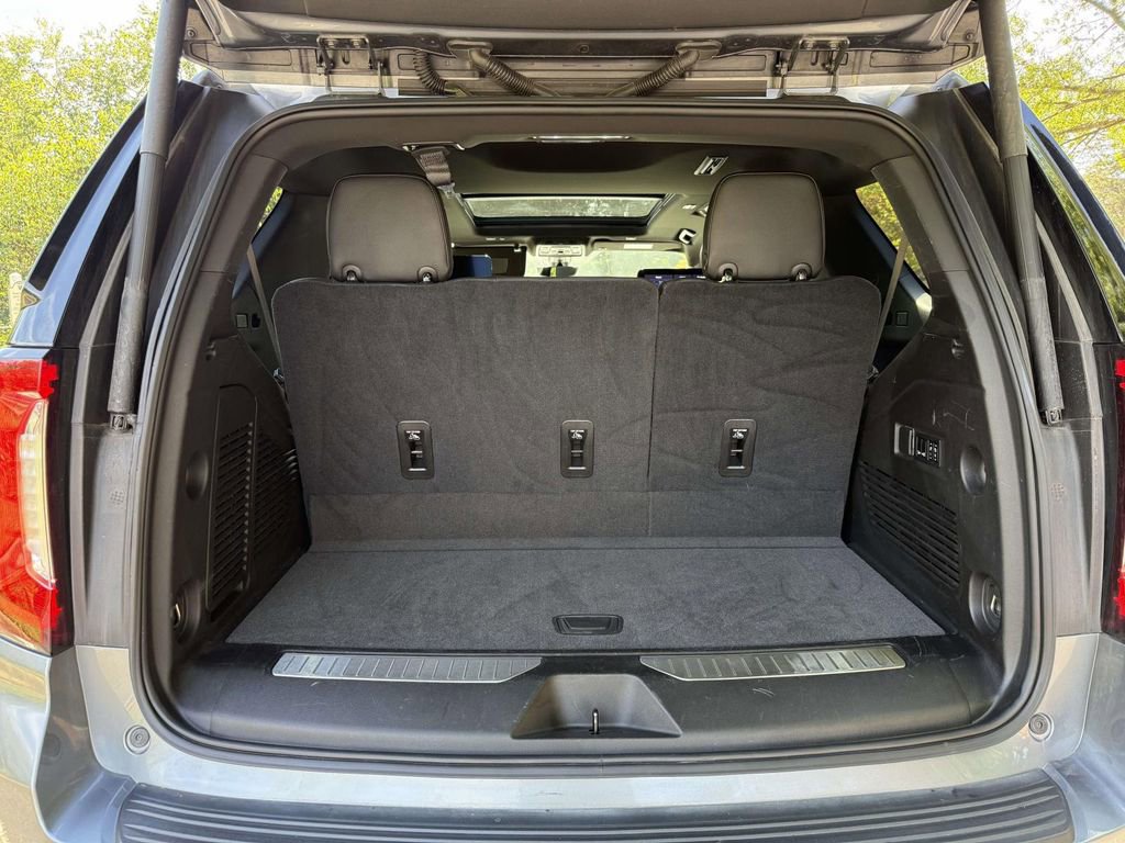 Used 2021 GMC Yukon Denali w/ Denali Premium Package image 29