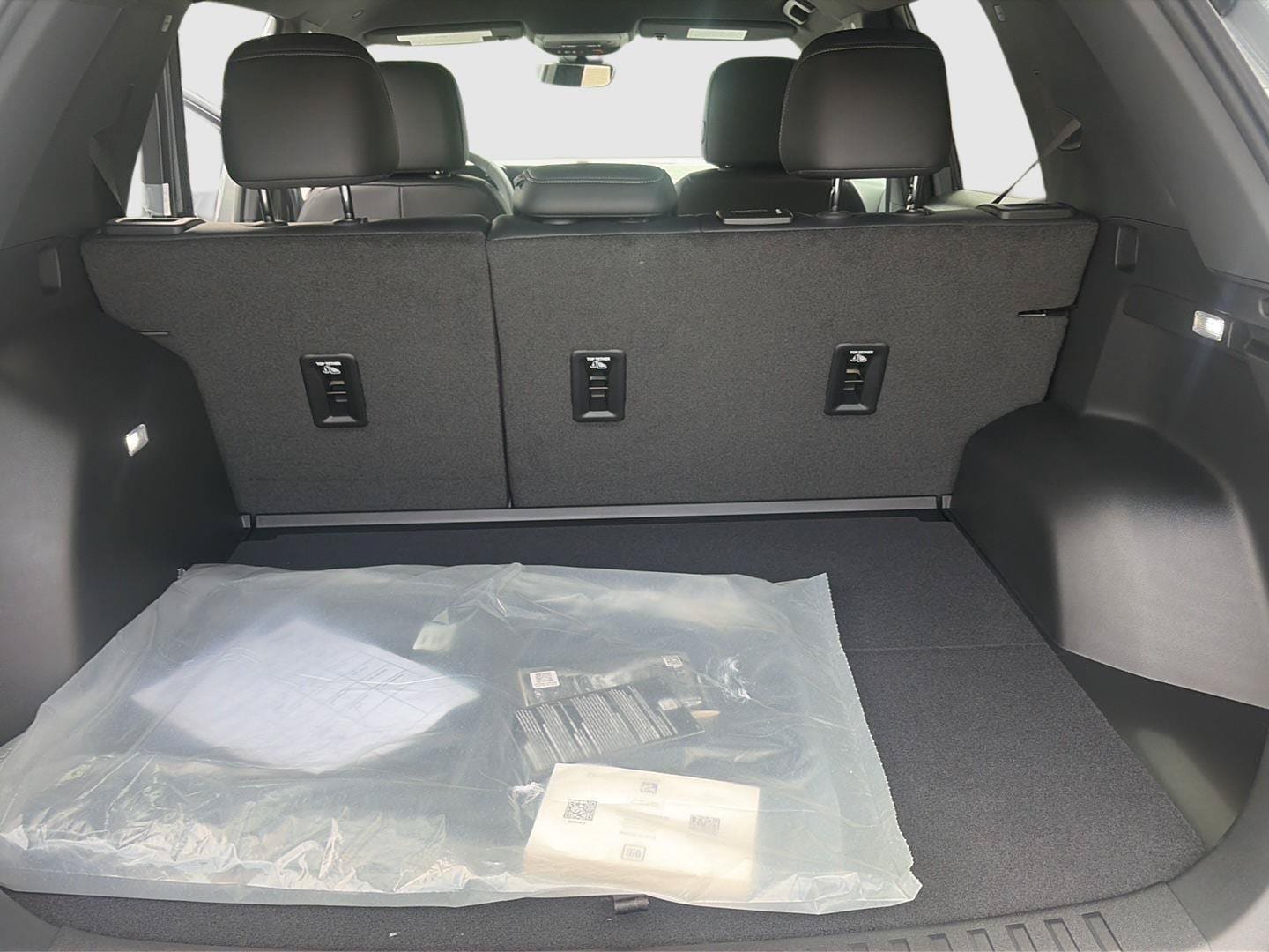 New 2027 Chevrolet Equinox LT w/ Convenience Package II AWD/4WD image 31