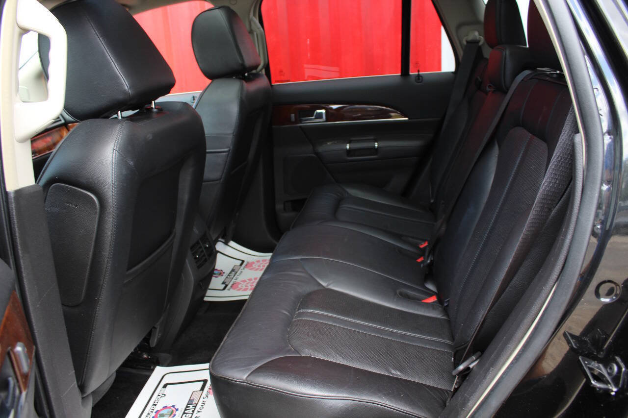 Used 2014 Lincoln MKX AWD w/ Equipment Group 102A image 20