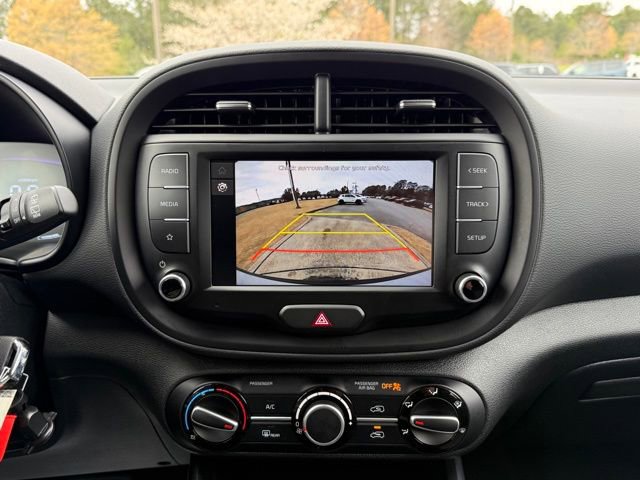 Used 2025 Kia Soul LX image 20