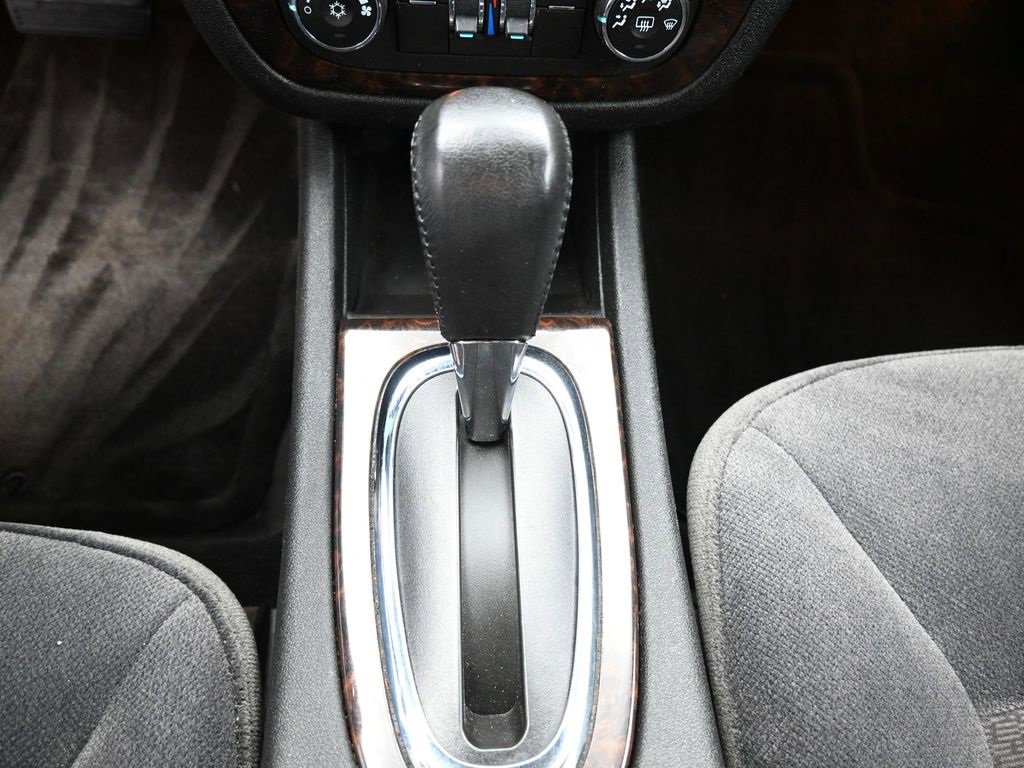 Used 2013 Chevrolet Impala LT w/ LT Sunroof Package image 26