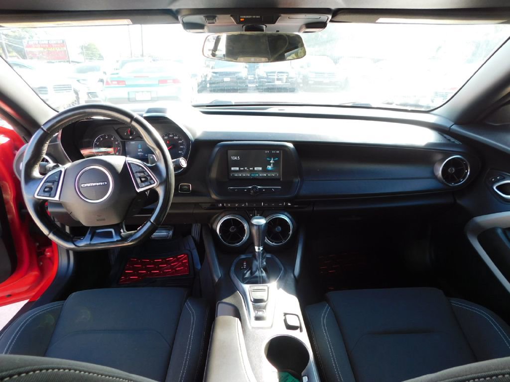 Used 2018 Chevrolet Camaro LT image 30