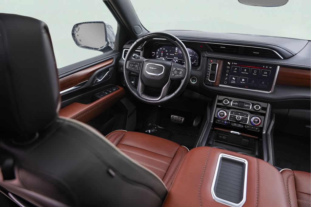 Used 2023 GMC Yukon Denali Ultimate AWD/4WD image 30