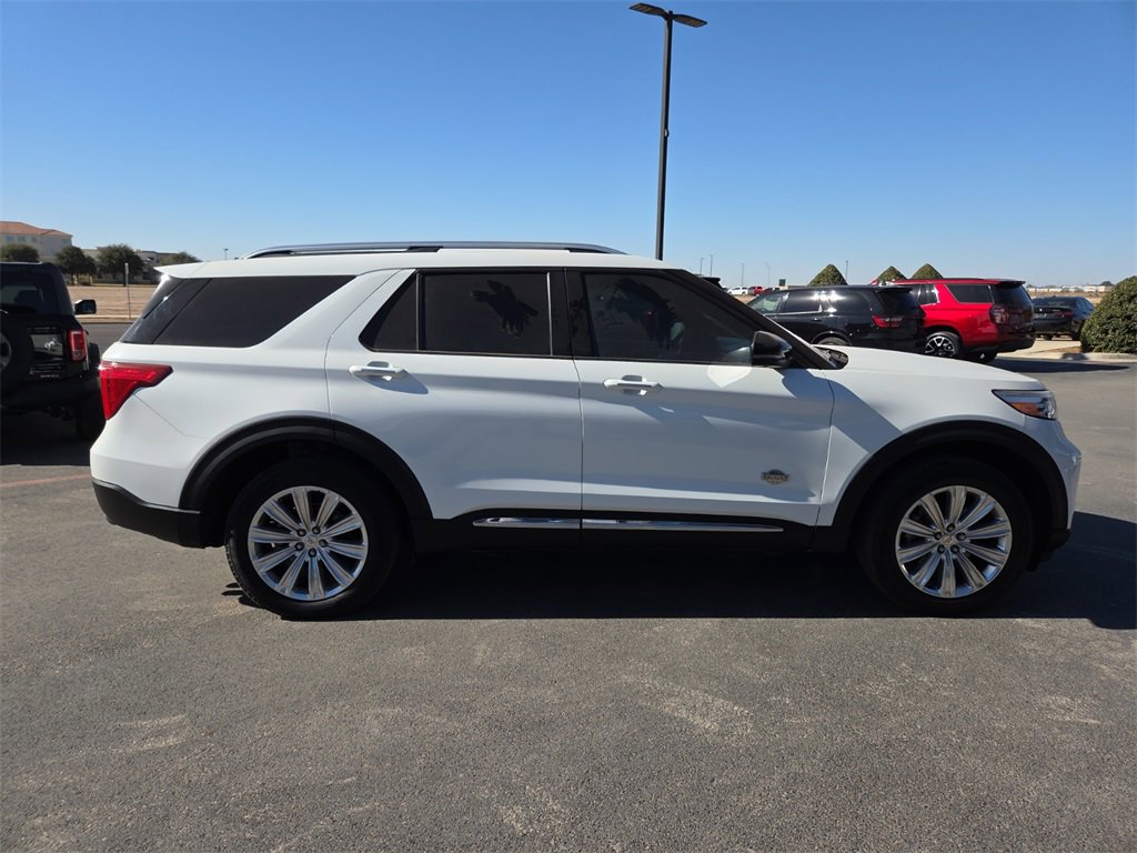 Used 2023 Ford Explorer King Ranch w/ Technology Package image 5