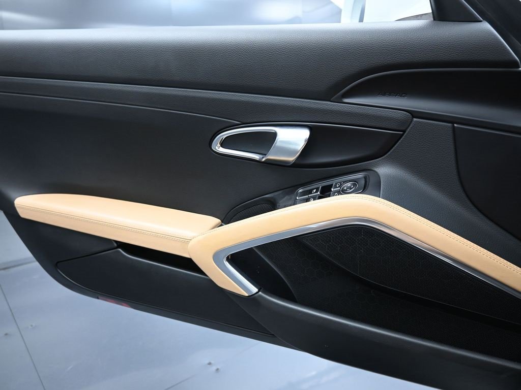 Certified 2018 Porsche 718 Boxster image 8