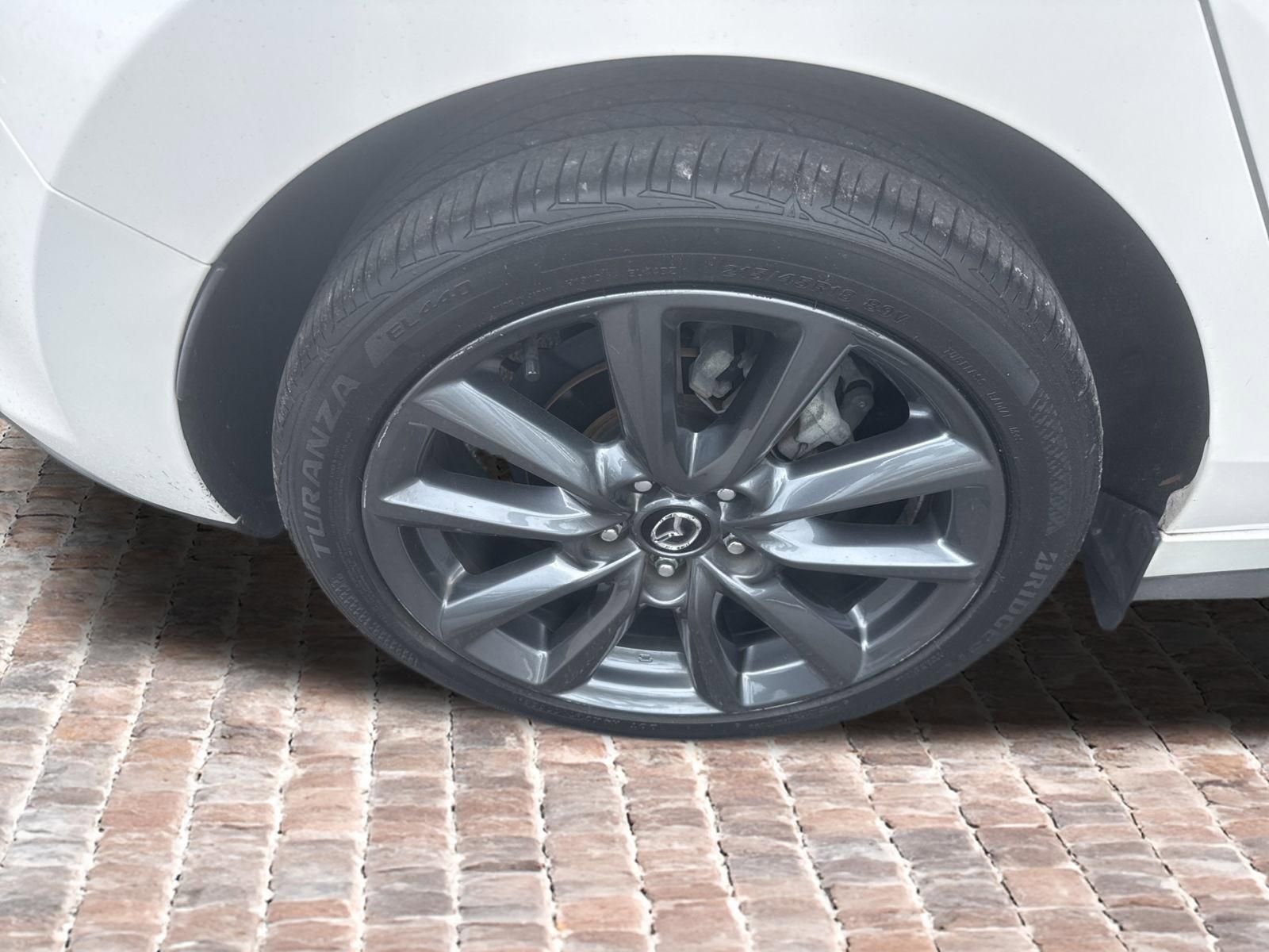 Used 2023 MAZDA MAZDA3 s FWD image 10