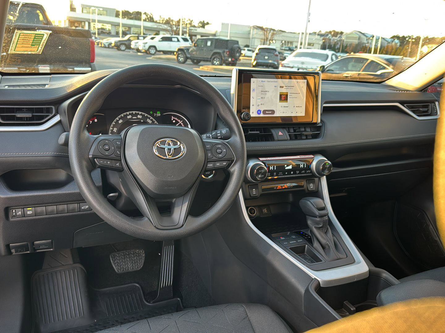 Used 2025 Toyota RAV4 XLE image 16