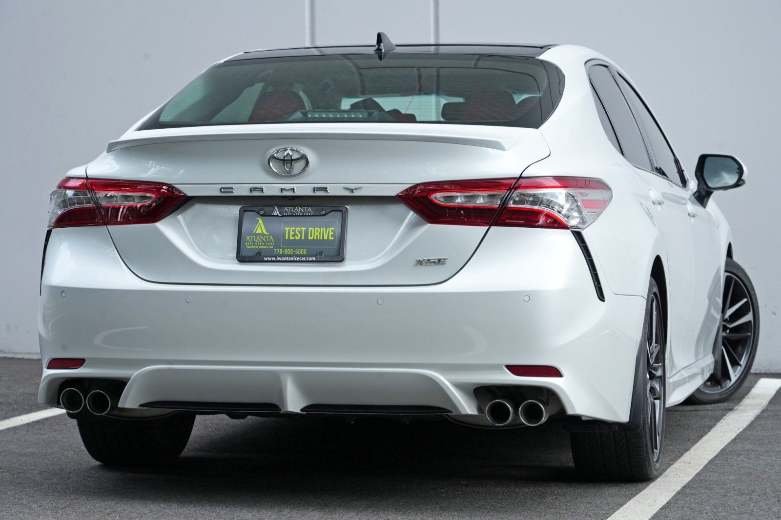 Used 2019 Toyota Camry XSE FWD image 4