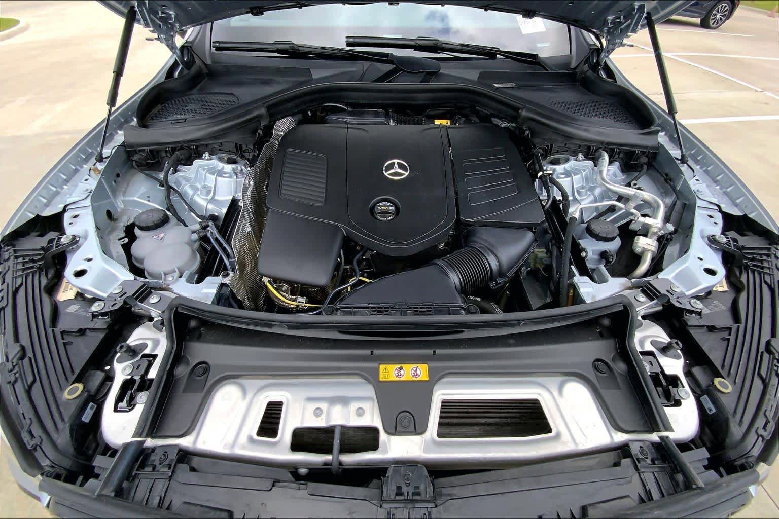 Used 2025 Mercedes-Benz GLC 300 image 31