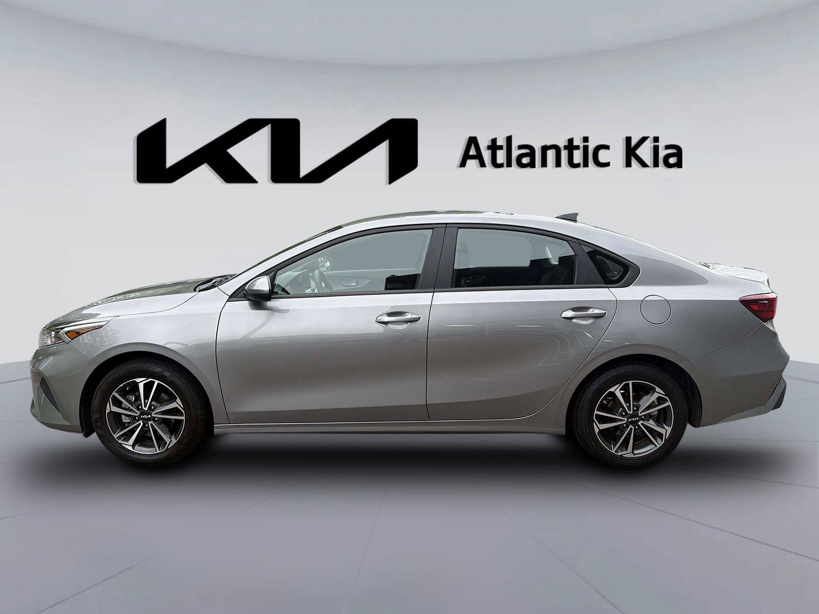 Certified 2024 Kia Forte LXS FWD image 11