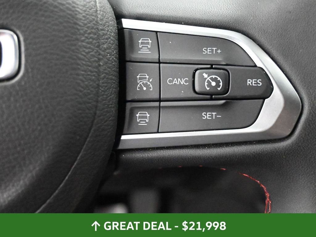 Used 2025 Jeep Compass Trailhawk w/ Trailer Tow Group image 42