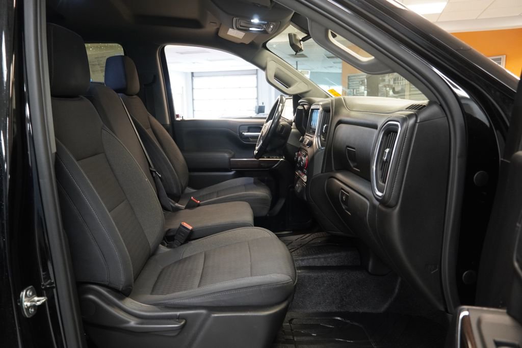 Used 2019 Chevrolet Silverado 1500 RST w/ All-Star Edition AWD/4WD image 32