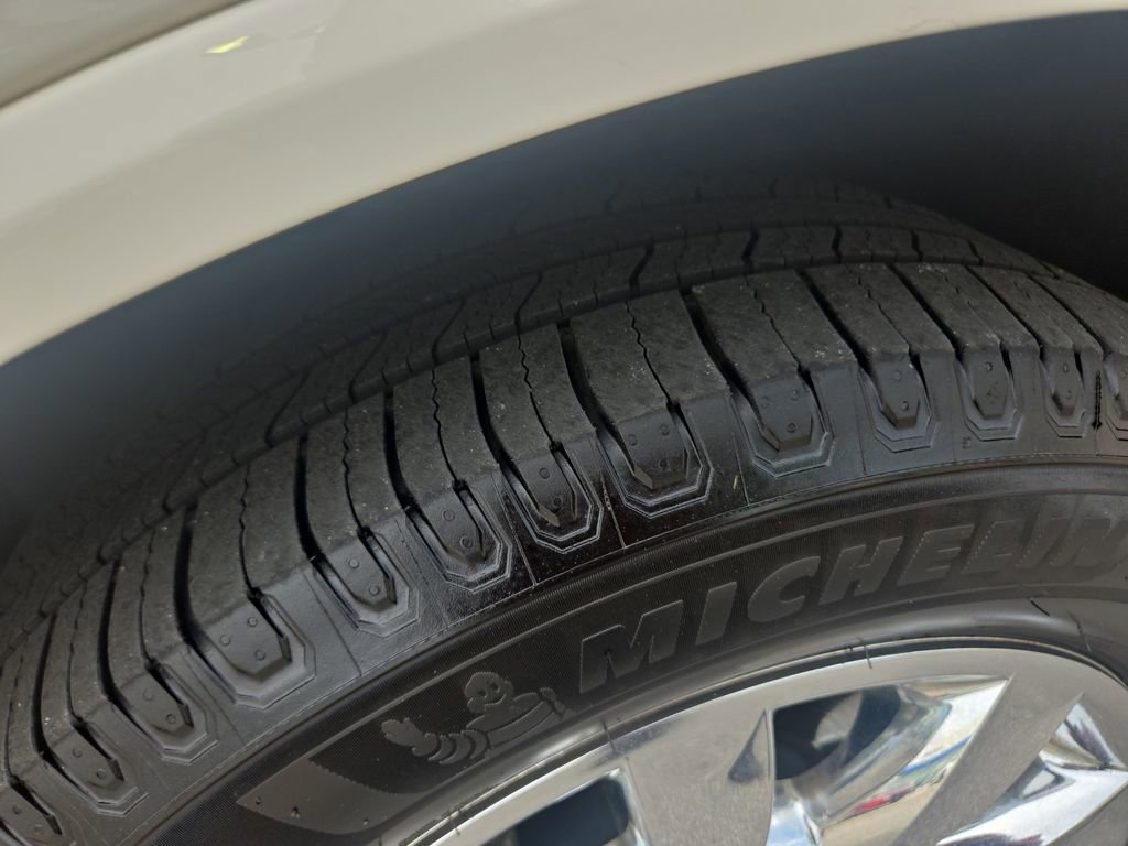 Used 2015 Buick Enclave Premium w/ Trailering Package image 14