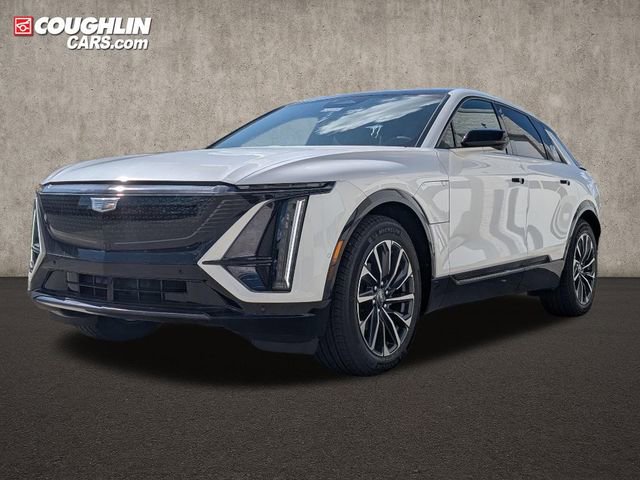 New 2025 Cadillac Lyriq Sport video 3