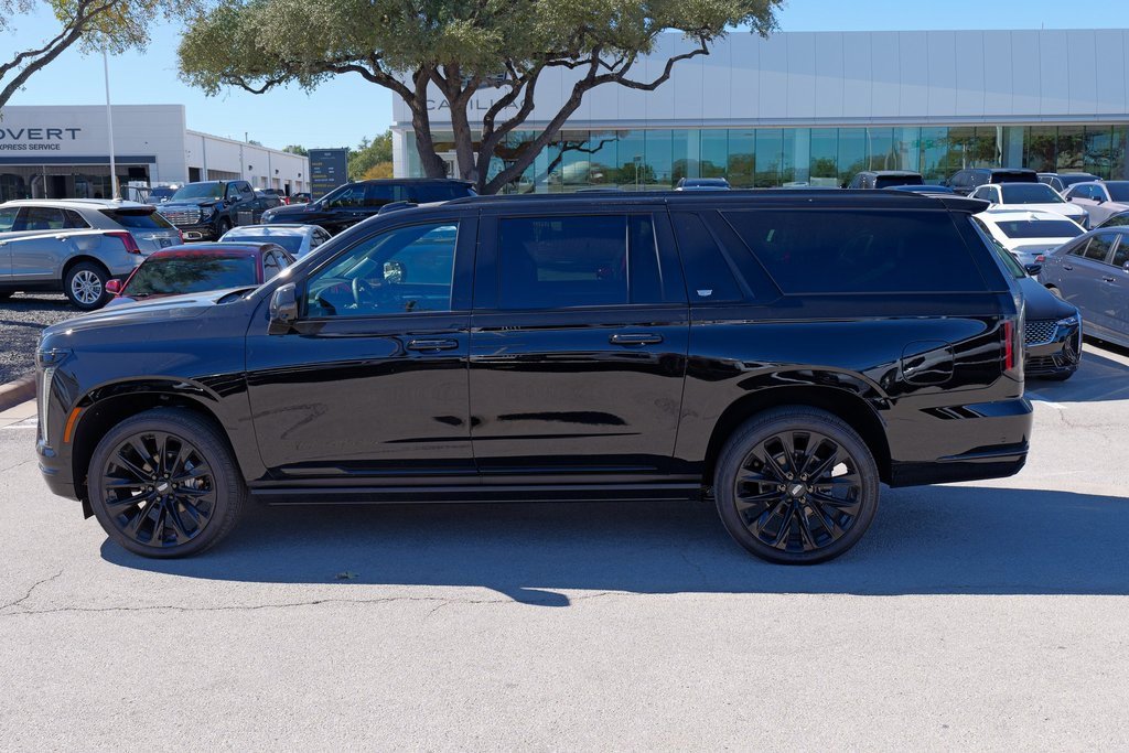 New 2026 Cadillac Escalade ESV Platinum Sport w/ LPO, ONYX Package image 4