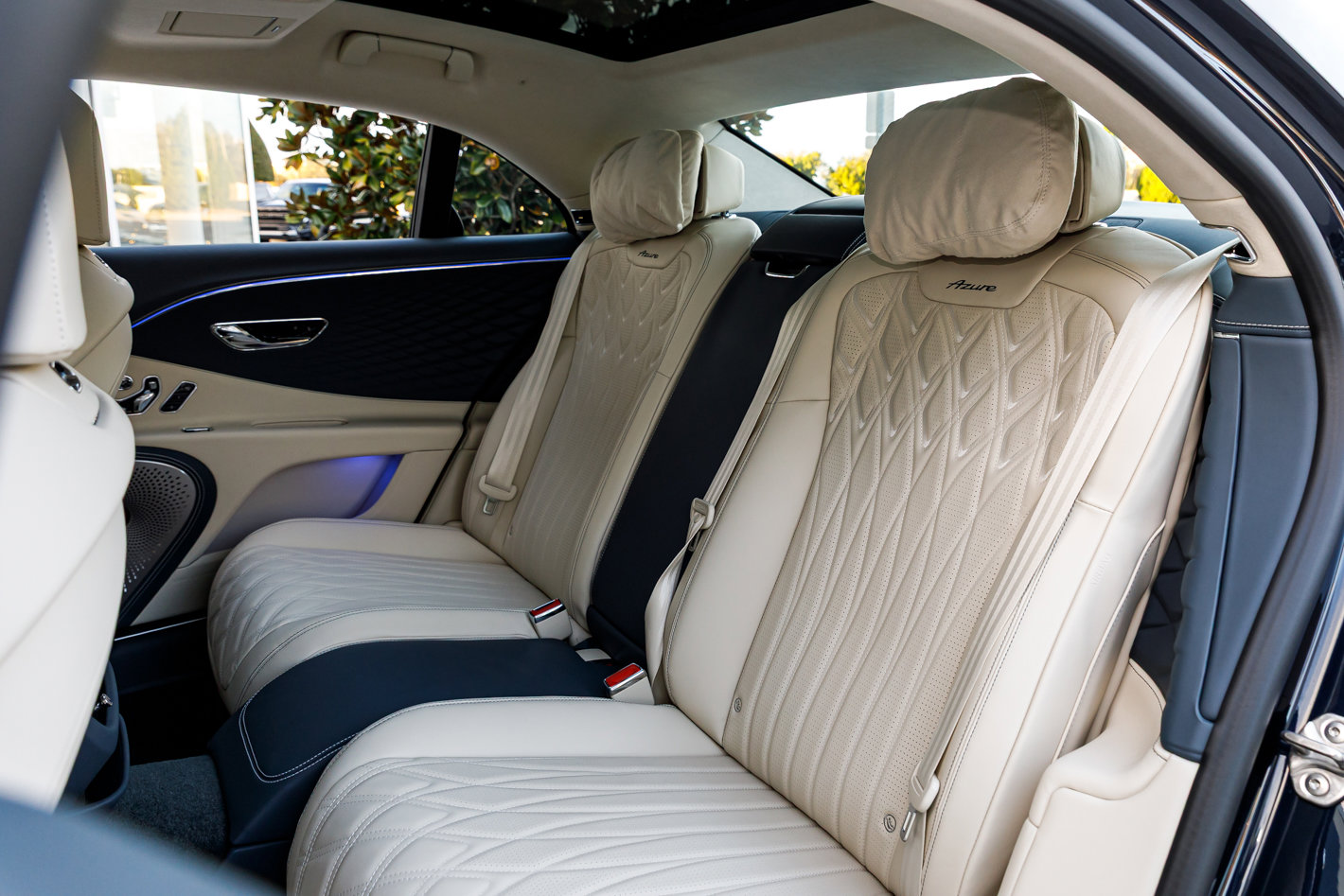 New 2026 Bentley Flying Spur Azure image 37