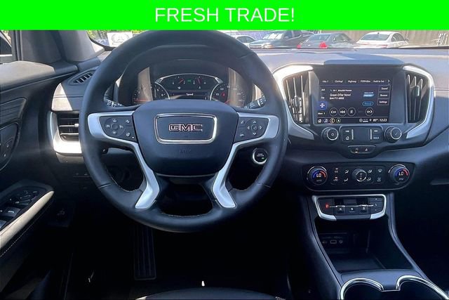 Used 2024 GMC Terrain SLT w/ Infotainment Package II FWD image 7