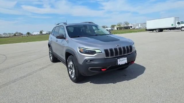 Used 2020 Jeep Cherokee Trailhawk w/ Cold Weather Group image 2