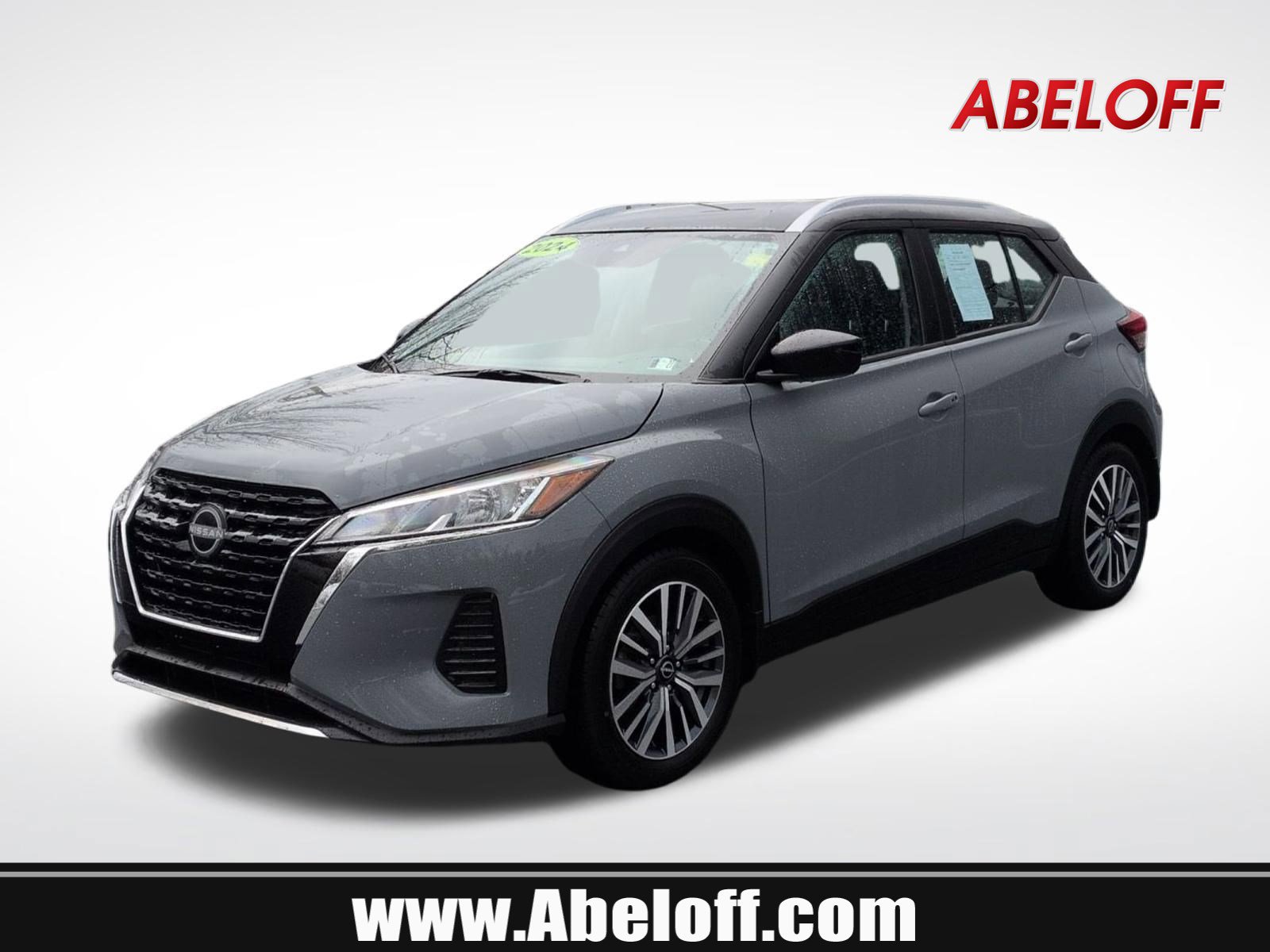 Used 2024 Nissan Kicks SV image 1