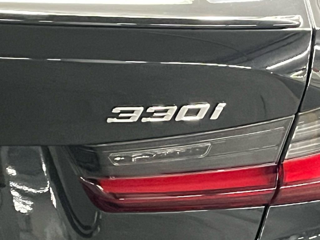 Used 2023 BMW 330i xDrive Sedan w/ M Sport Package image 35